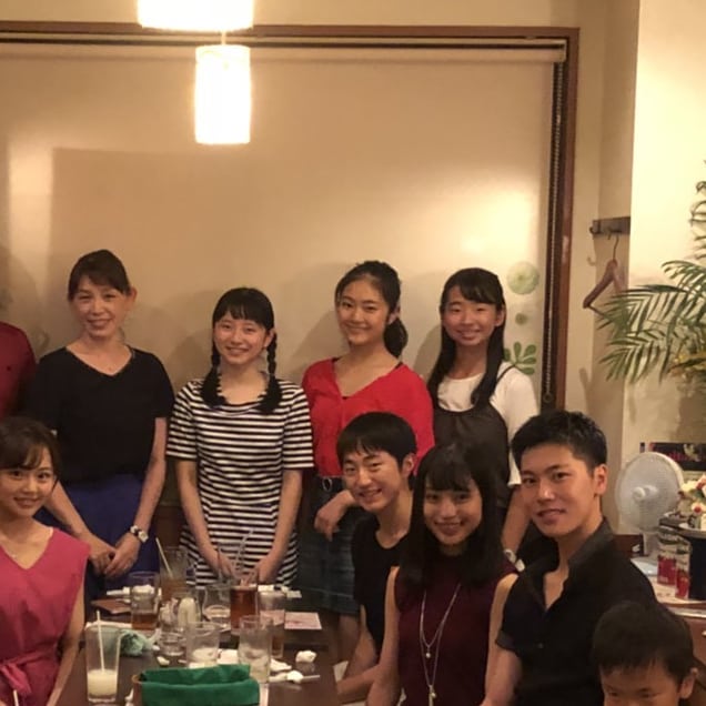 8月5日Opera National de Bordeauxの入団が決まった長谷川諒太とドイツのボッタイニバレエスクールに入学する藤井ももか両名の壮行会を行いました。