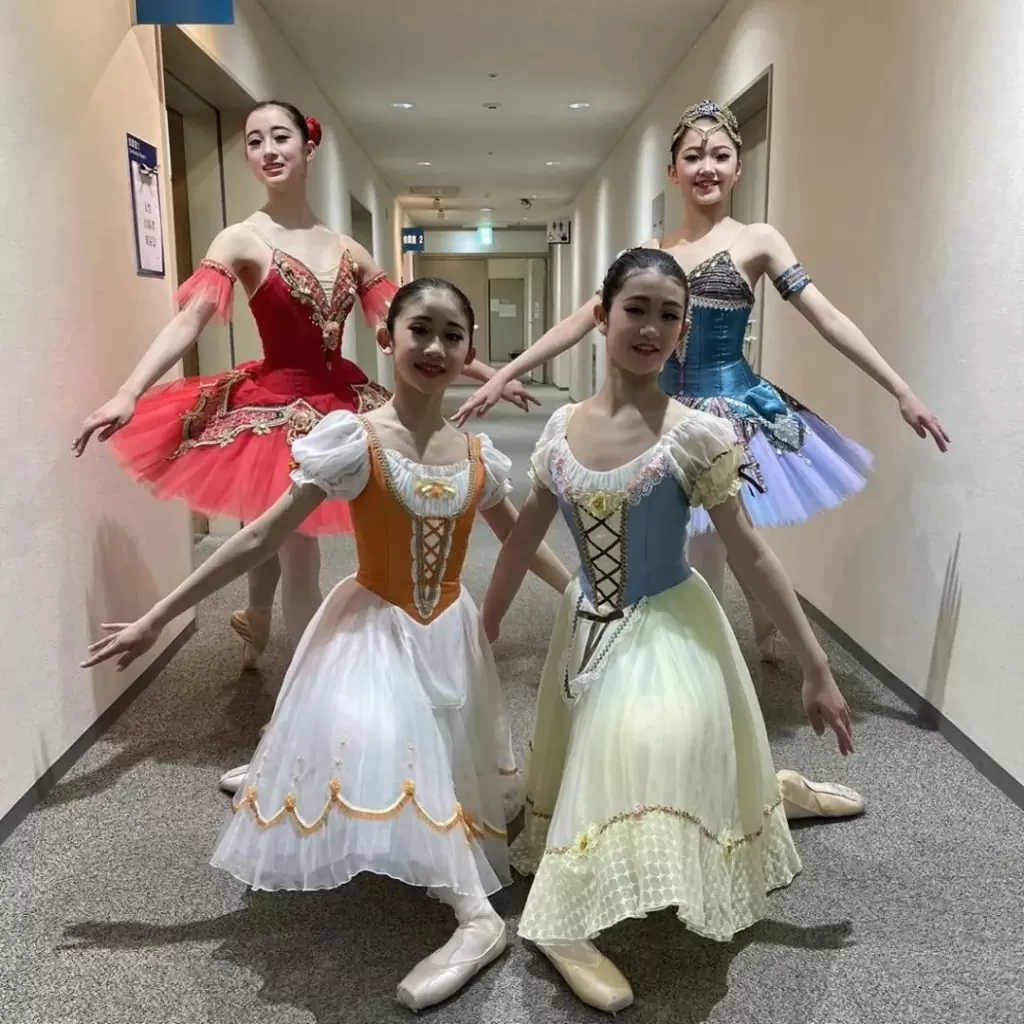 1月6日(金)第1回 GLOBAL BALLET COMPETITION inKAMAKURA 2023のプレコンクール部門に6名が出場しました。